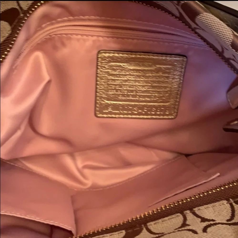 Coach Bleeker Floral Carly, NWT - Picture 3 of 3